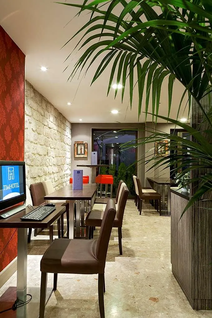 Timhôtel Odessa Montparnasse Paris